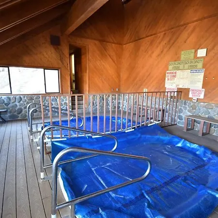 Cozy Condo At Canyon Lodge! Sleeps 8, A Walk To Canyon Lodge Mammoth Lakes Exterior photo