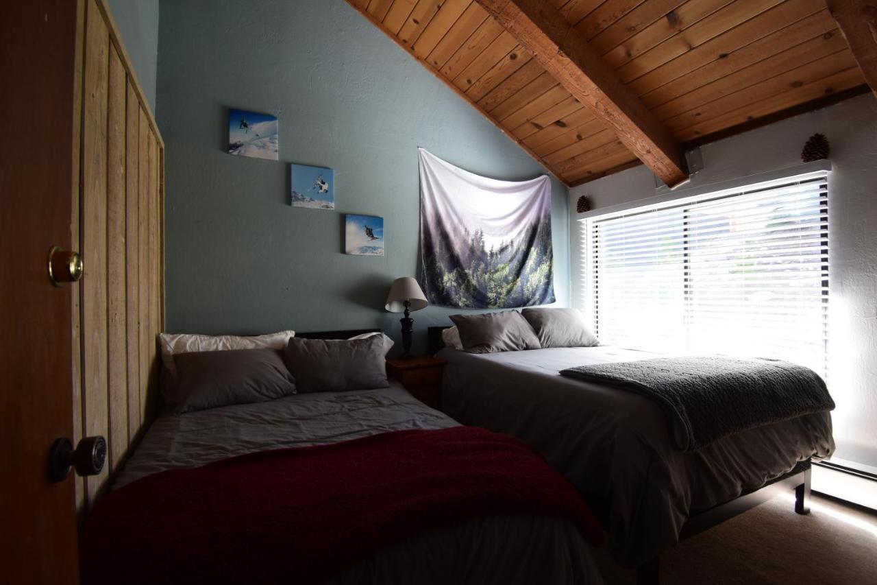 Cozy At Canyon Lodge! Sleeps 8, A Walk To Canyon Holiday home